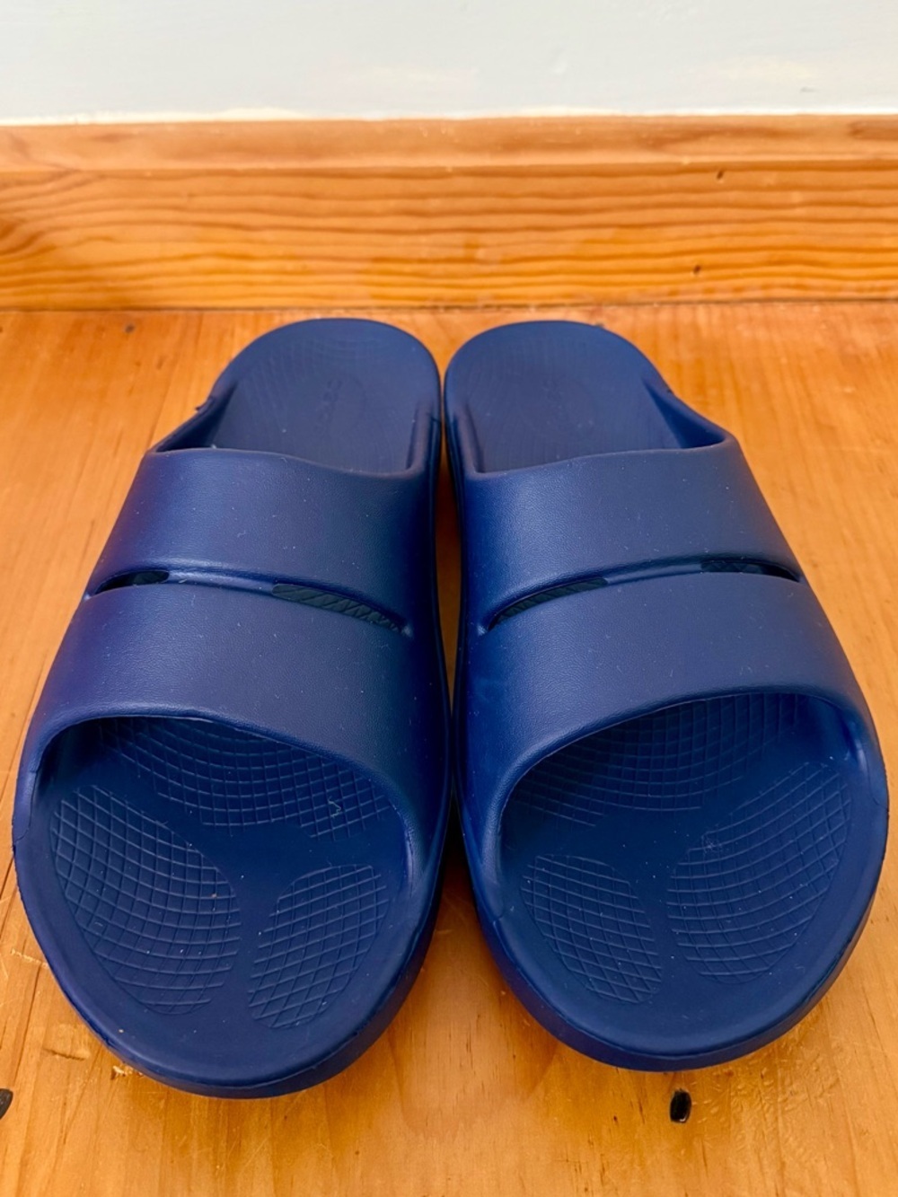 OOFOS OOAHH Sport Slide Sandal | Size 10 Men's, 12 Women's  (EU 43) - Picture 3 of 8